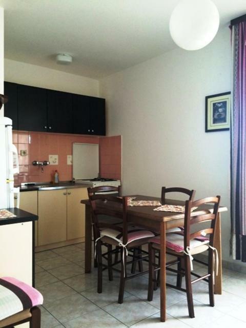 Apartman Supetarska Draga Leilighet Eksteriør bilde